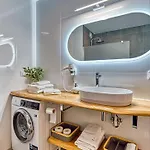 A2 Domitu Z Basenem, Sauna, Jacuzzi - 5d *