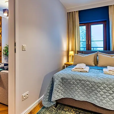A2 Domitu Z Basenem, Sauną, Jacuzzi - 5d Apartment