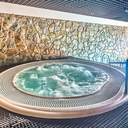Апартаменти A2 Domitu Z Basenem, Sauna, Jacuzzi - 5d Шклярська Поремба